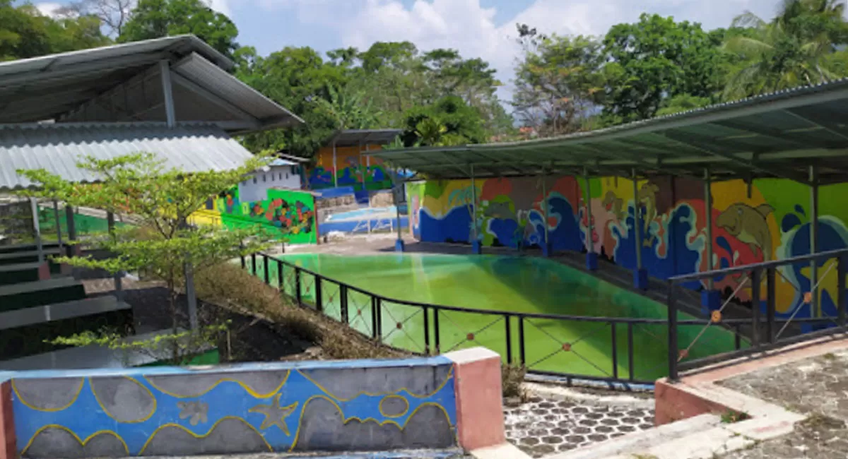 Pemandian Air Panas Ciniru Kuningan menjadi pilihan wisata alam dengan air panas alami dan suasana tenang kaki Gunung Ciremai.   (Dok. id.trip)