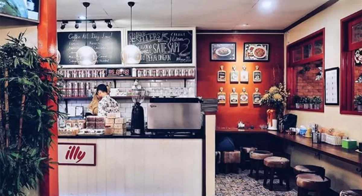 Wisata kuliner Jakarta di Mlinjo Resto and Cafe menawarkan makanan khas Pekalongan yang cocok untuk melepas rindu kampung halaman.   (Instagram/mlinjojakarta)