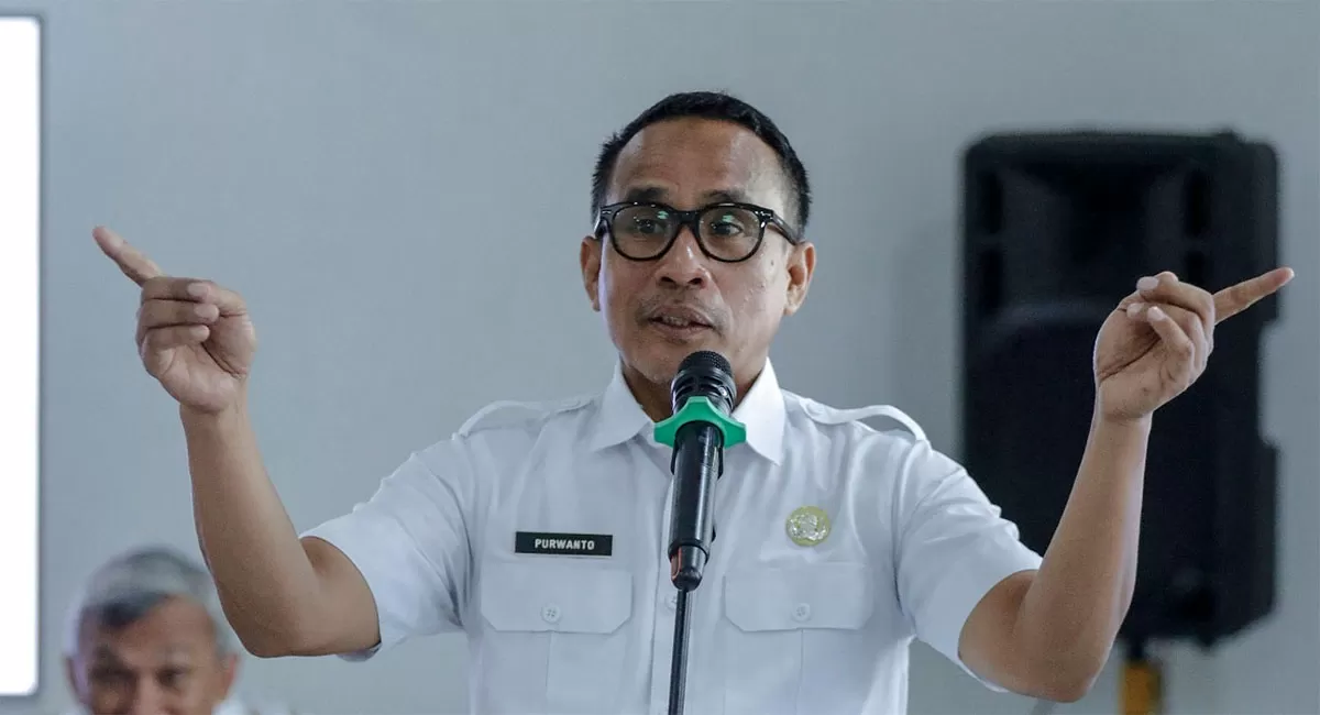 Kepala Disdik Jabar Purwanto memastikan data PCMB 2026 aman dan menyiapkan solusi bagi 77 ribu calon murid yang belum tertampung. (Dok. Disdik Jabar)