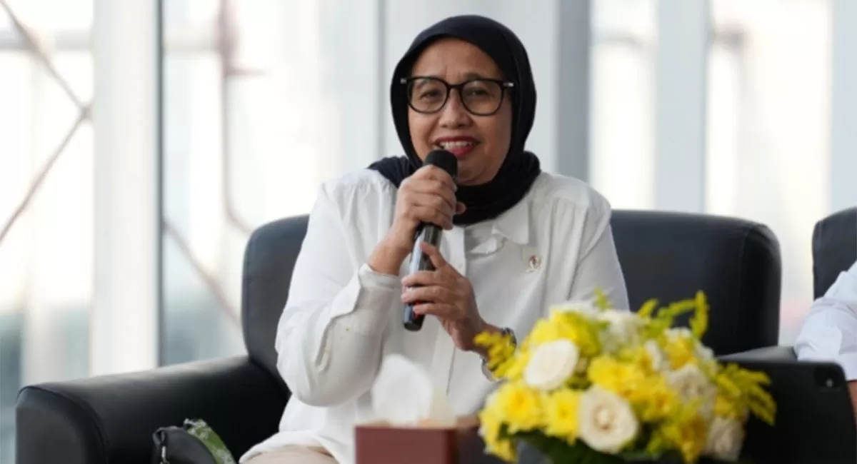 Nanik S Deyang memilih tidak menjawab soal motor listrik BGN. Anas Urbaningrum menyarankan terbuka kepada jurnalis. (Dok.BGN)