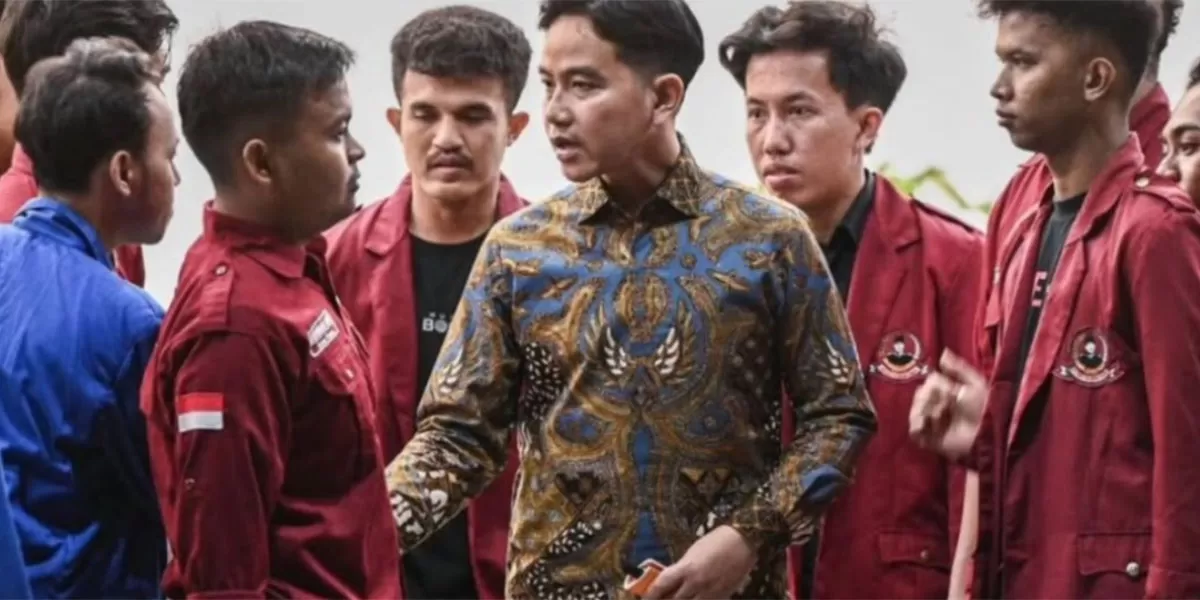 Pengakuan Ketua BEM FH UBK soal penerimaan uang saat demo mahasiswa viral. Isu mediasi dengan Wapres Gibran ikut disorot. (Instagram/undercover.id)