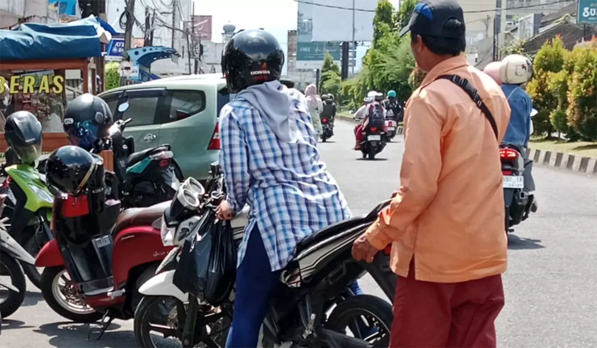 Foto Ilustrasi - DPRD Kota Tasikmalaya meminta evaluasi pengelolaan parkir swasta. Perwalkot 17 Tahun 2025 disebut jadi dasar kebijakan. (Dok. AMS)