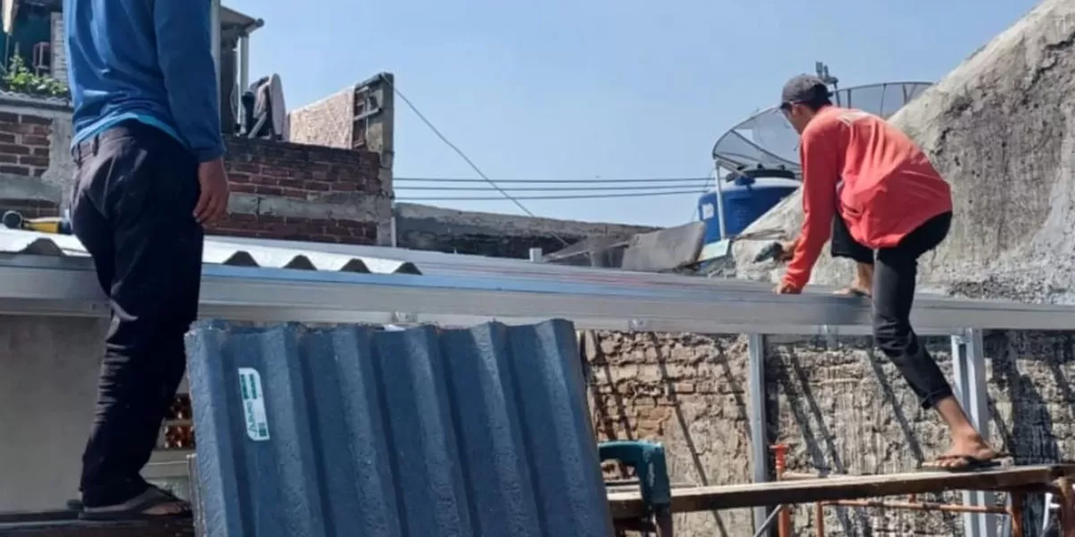 Program Ganti Atap Rumah Wartawan menghadirkan hunian lebih sehat. Jurnalis Bandung kini menikmati kamar yang lebih adem dan nyaman. (Dok. Promedia)