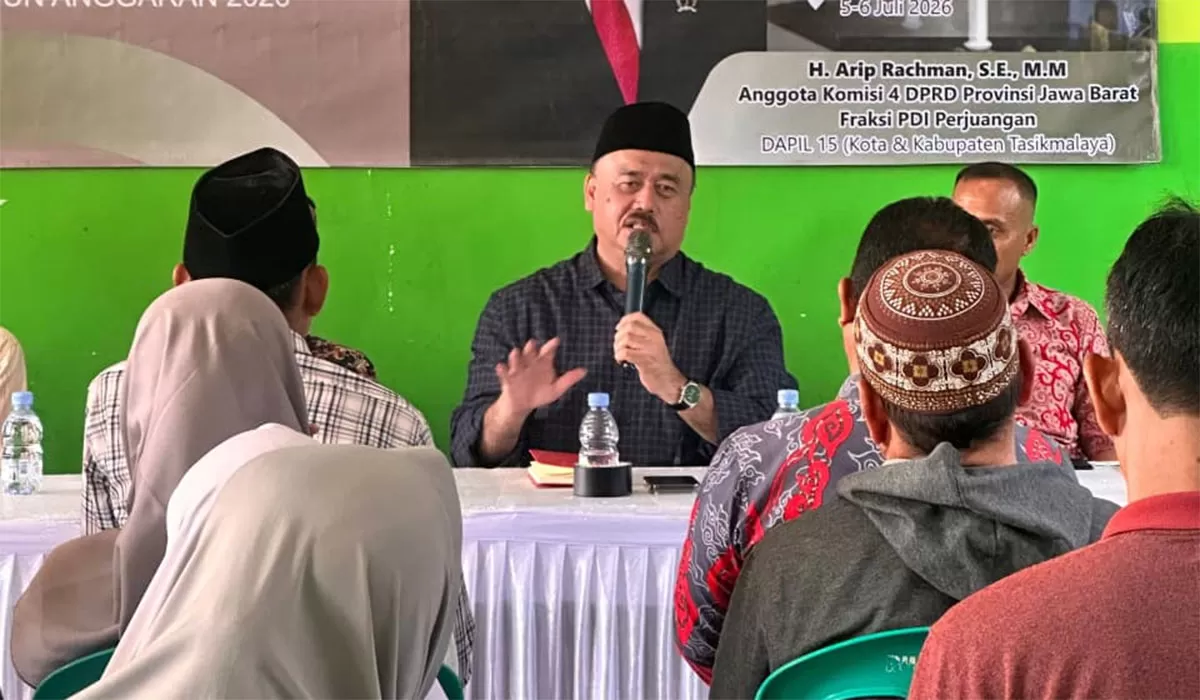 Pengawasan Penyelenggaraan Pemerintahan dilaksanakan Anggota Jabar, H. Arip Rachman, di Desa Serang, Kecamatan Salawu, Kabupaten Tasikmalaya (Dok. DFK)