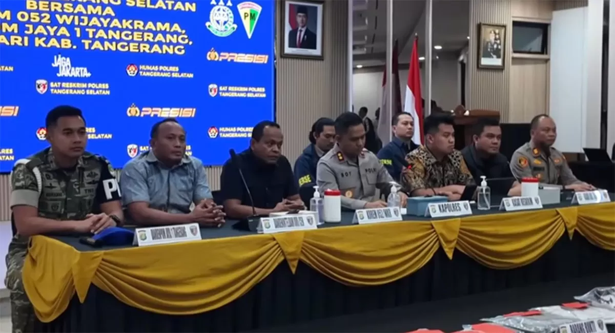Kasat Reskrim Polres Tangerang Selatan AKP Wira Graha Setiawan mengungkap kronologi prajurit TNI tewas ditikam, Senin, 27 Juli 2026. (Instagram/reskrim.tangsel)