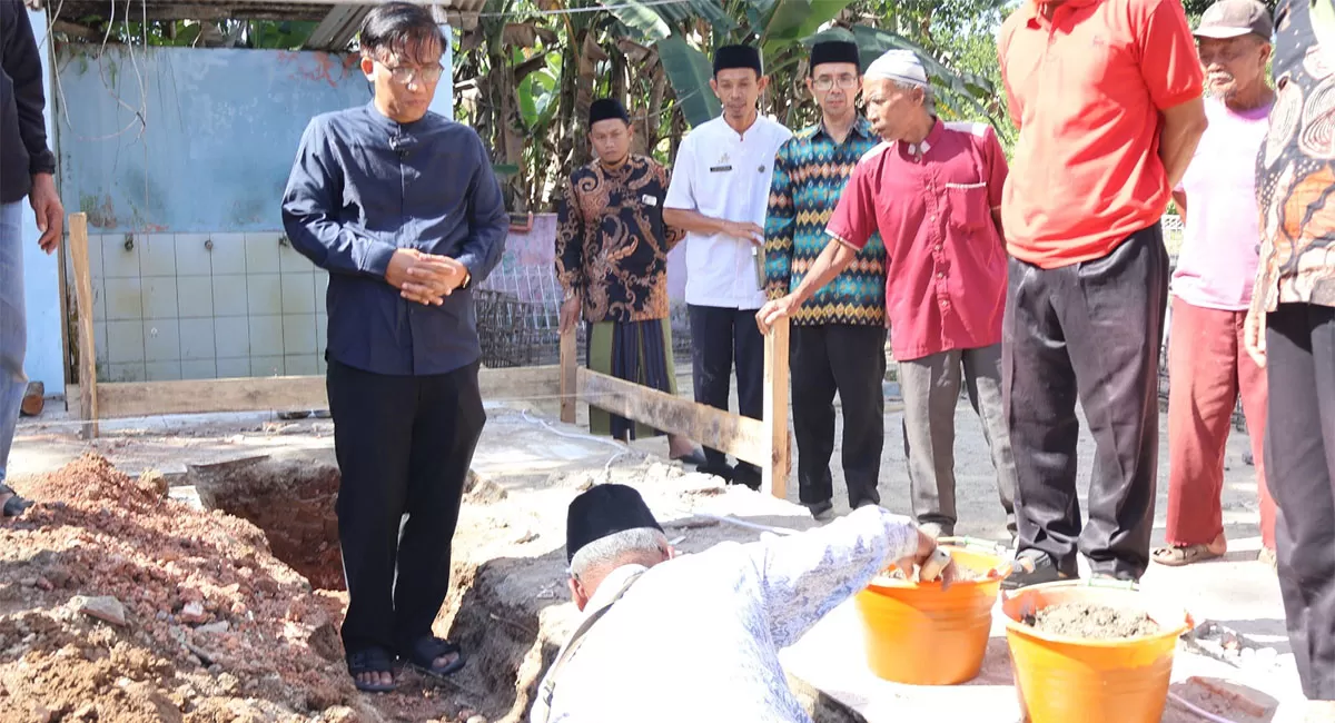 Didi Sukardi memfasilitasi pembangunan masjid di Cidolog Ciamis. Masjid diharapkan menjadi pusat ibadah, pendidikan, dakwah, dan pemberdayaan umat. (Dok. KDS)