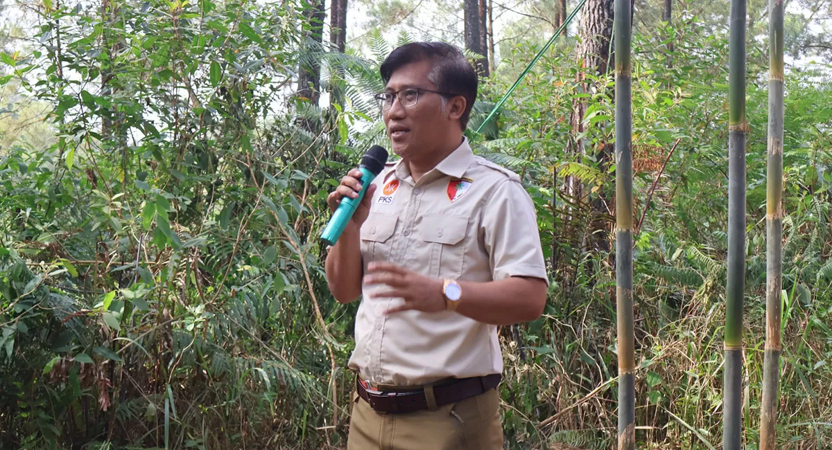 Anggota DPRD Jawa Barat Didi Sukardi membuka kegiatan KEMBARA Anggota Madya PKS di Bumi Perkemahan Darmacaang, Kecamatan Cikoneng, Kabupaten Ciamis, Jumat (31/7/2026). (Dok. KDS)