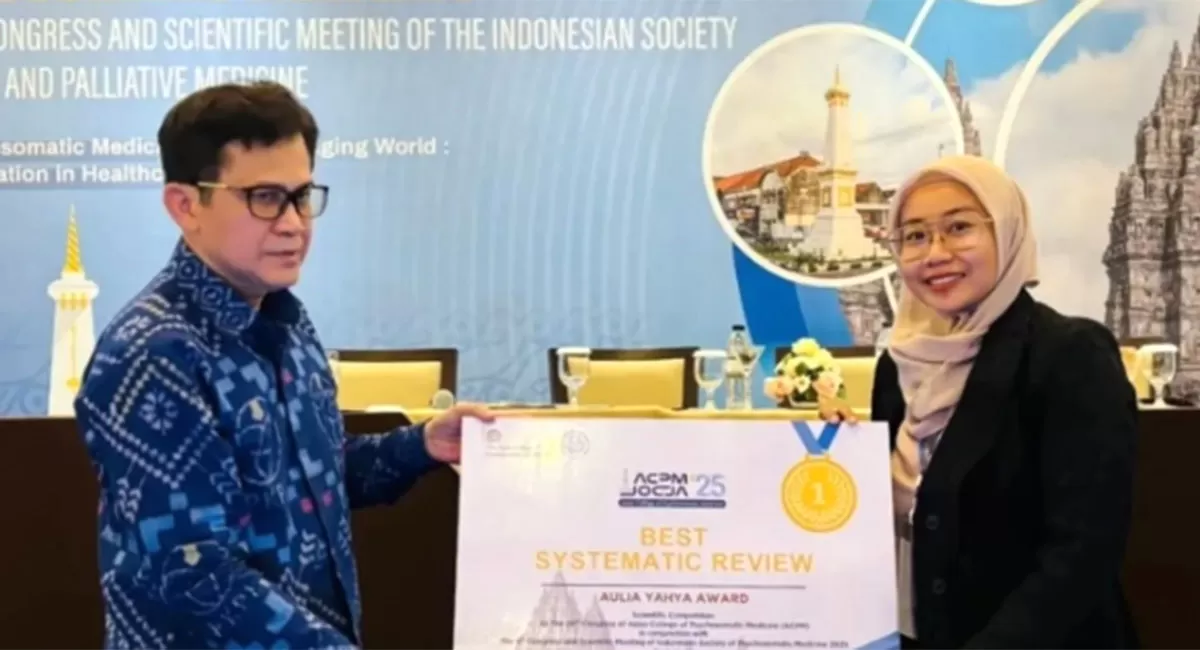 dr Elda Putri Rahardini menjadi perhatian publik usai komentar kepada pasien BPJS viral. Berikut profil, prestasi, dan permintaan maafnya. (Instagram/dakwahreel.id)