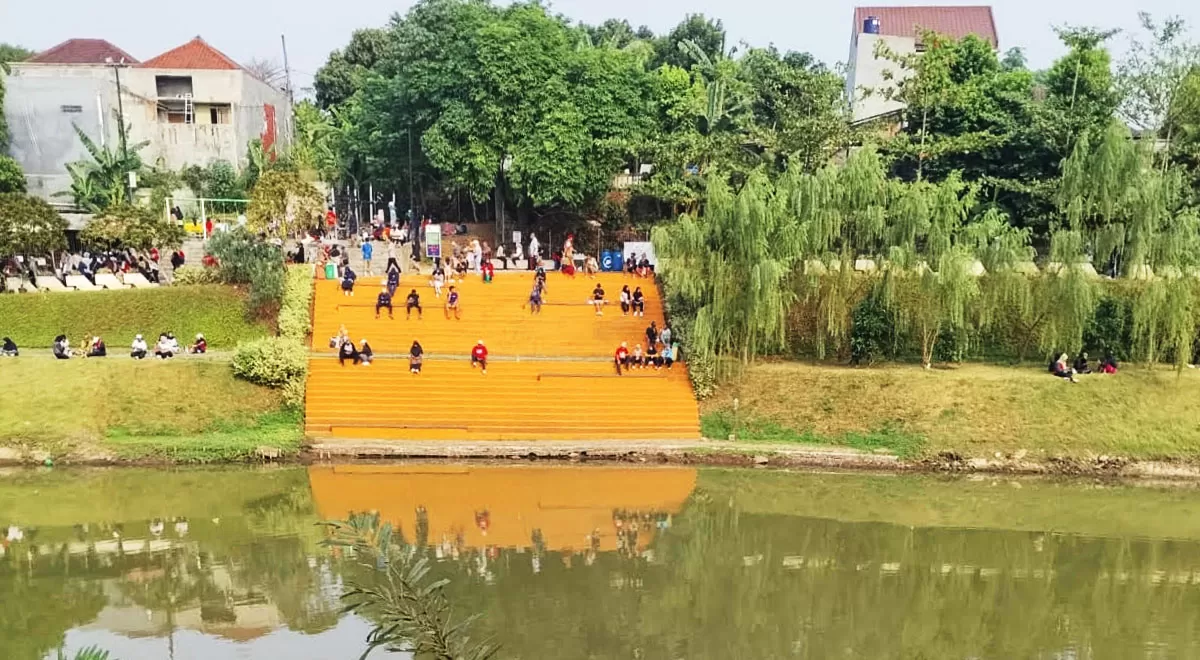 Waduk Brigif di Jagakarsa, Jakarta Selatan, jadi pilihan refreshing dengan suasana rindang, jogging track, spot foto, pemancingan, dan musik (Dok. Herwin)