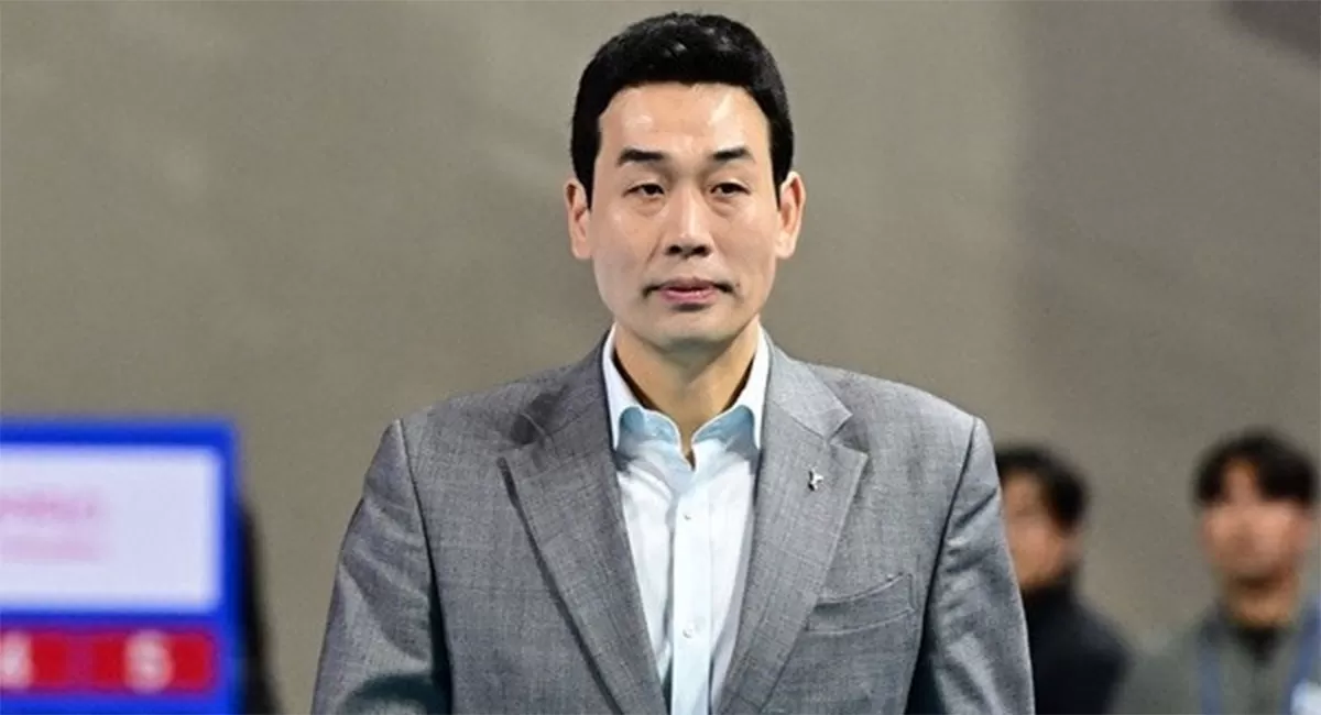 Ko Hee Jin mengundurkan diri dari Jung Kwan Jang Red Sparks. Insiden makan malam Januari menjadi sorotan sebelum klub mencari pelatih pengganti. (Dok. Naver)