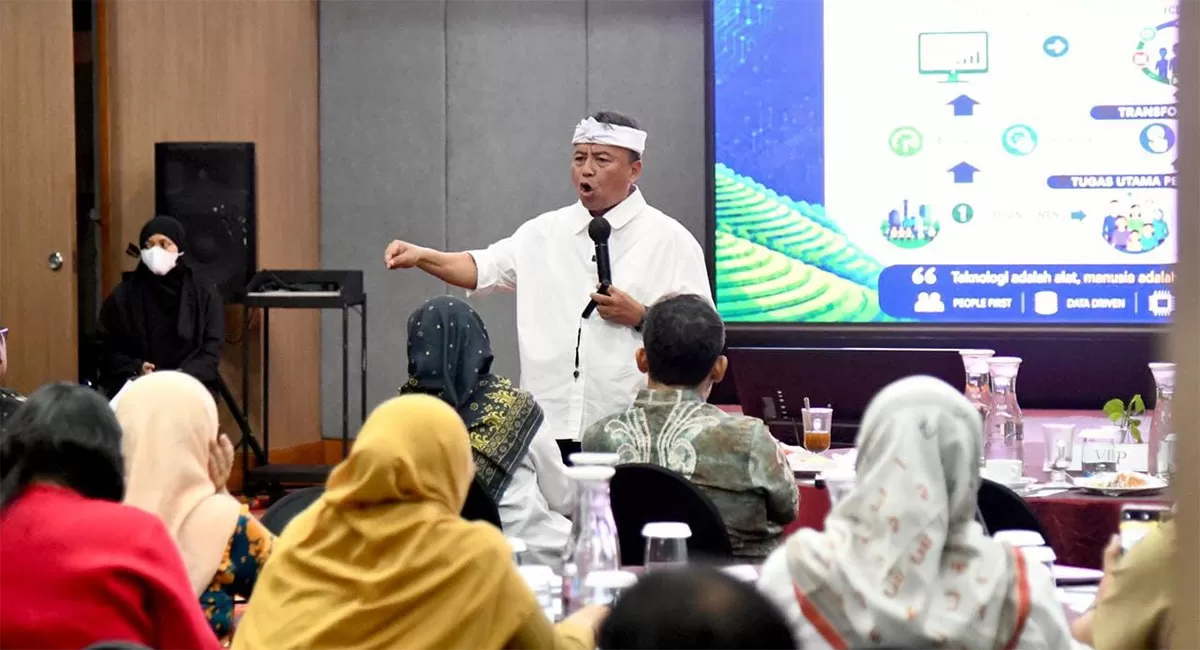 Jawa Barat membidik target bebas anak tidak sekolah pada 2029. Sekda Jabar Herman Suryatman menilai transformasi pemerintahan dan data akurat jadi kunci. (Dok. Kominfo Jabar)