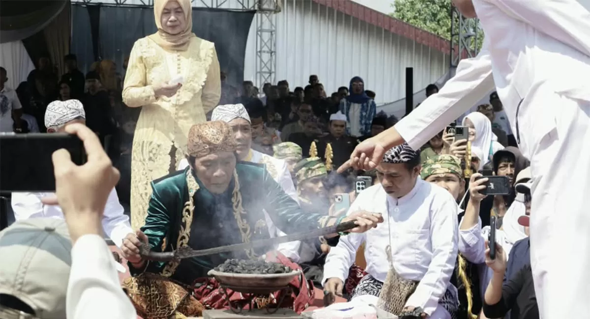 Nyangku 2026 di Situ Lengkong Panjalu kembali digelar. Tradisi budaya Ciamis ini merawat sejarah, nilai keislaman dan kebersamaan. (Dok. TP PKK Ciamis)