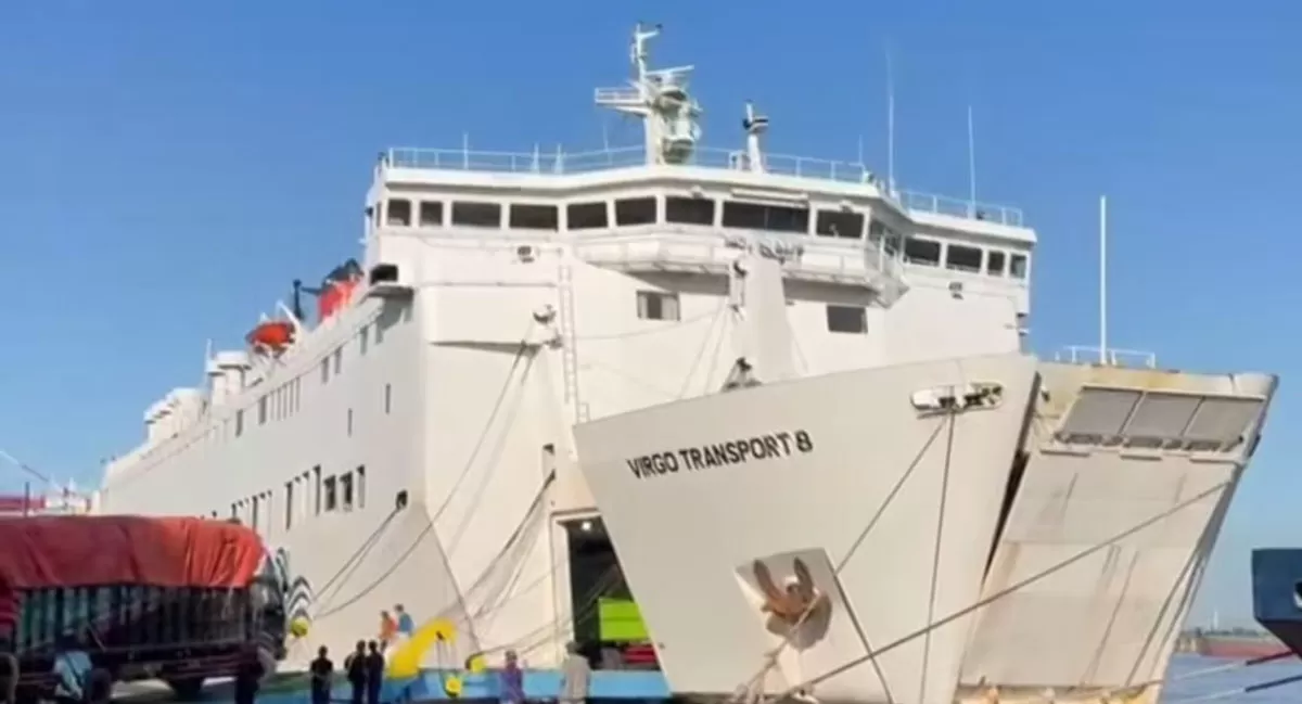 Kapal Virgo Transport 8 hilang kontak di Laut Jawa. Sebanyak 103 orang dievakuasi, satu meninggal dunia, pencarian SAR masih berlangsung. (bpkpalm.21)