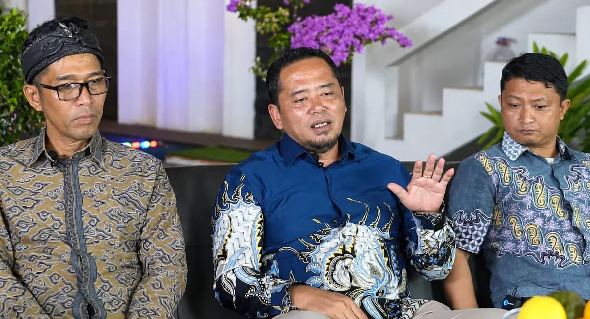 Ketua Forum KKMP Kota Tasikmalaya Sofyan Muhtar saat membahas Koperasi Merah Putih.   (Doc. Tangkapan Layar YouTube/Kostatv)