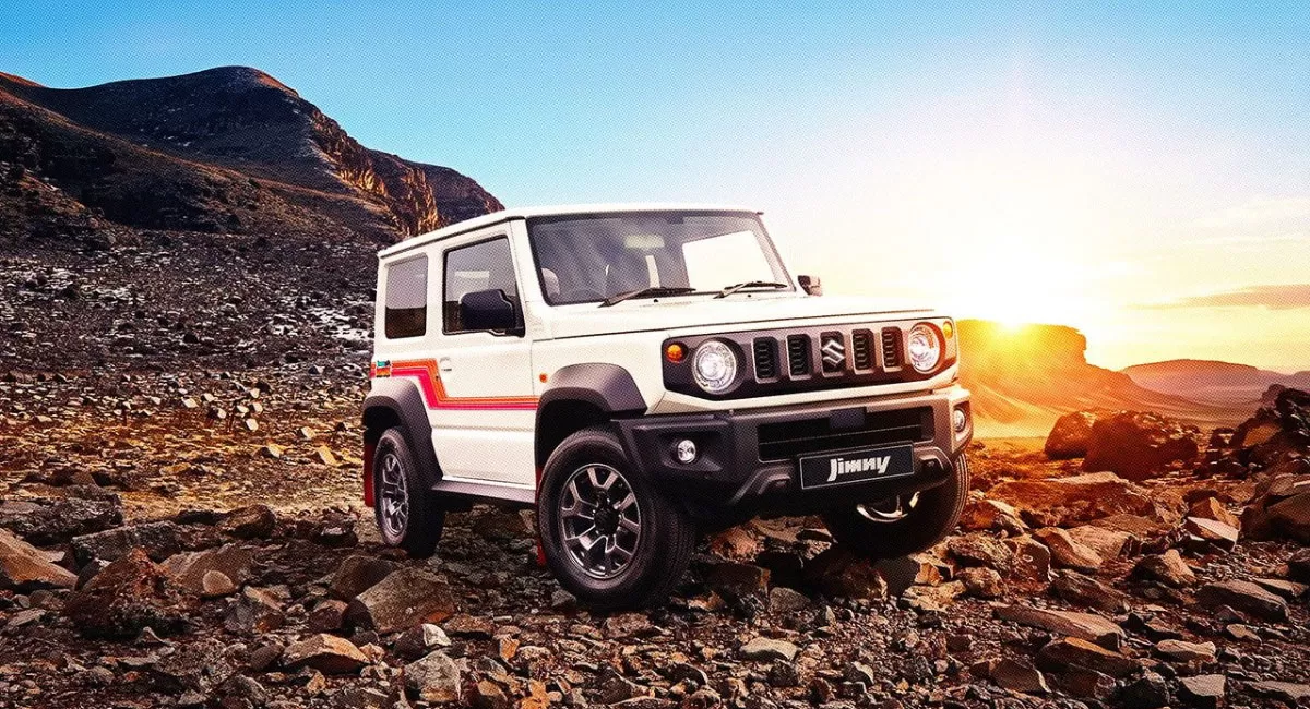 Suzuki Jimny Heritage 2026 kembali hadir di pasar Australia. Cuma 300 unit, Jimny Heritage terbaru kini memakai transmisi otomatis. (Dok. Autoevolution)