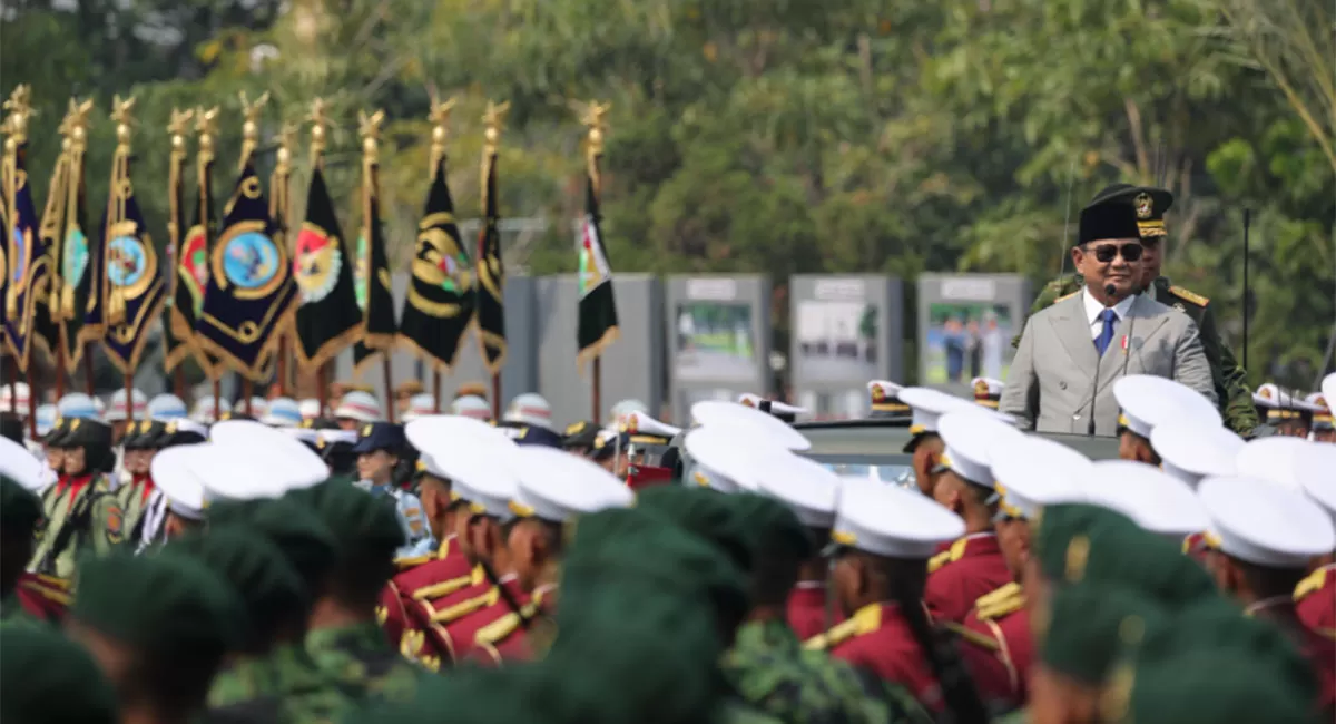 Presiden RI Prabowo Subianto meresmikan 204 satuan baru TNI dari tiga matra pada HUT ke-81 TNI di Lapangan Prima Mabes TNI, Cilangkap, Jakarta, Senin (5/10/2026). (Dok. Sekab)