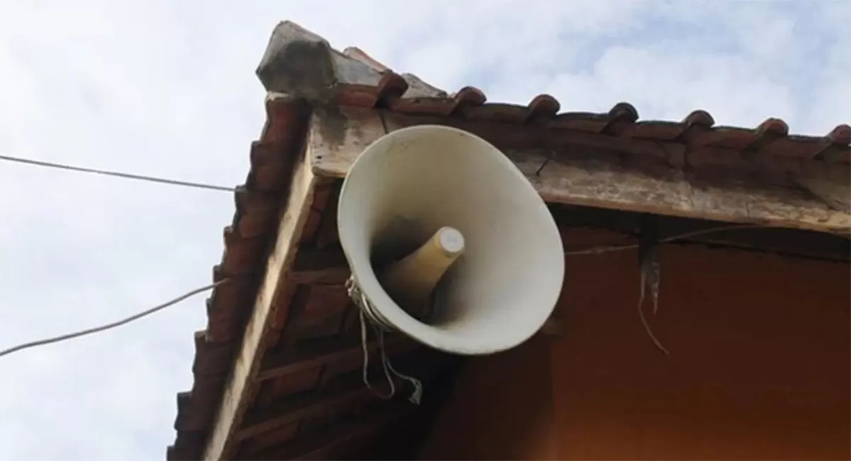 Peringatan dini gempa diuji lewat pengeras suara masjid di Indonesia. Sistem alarm gempa ini ditargetkan menjangkau warga di wilayah terpencil. (Instagram/parboaboa)