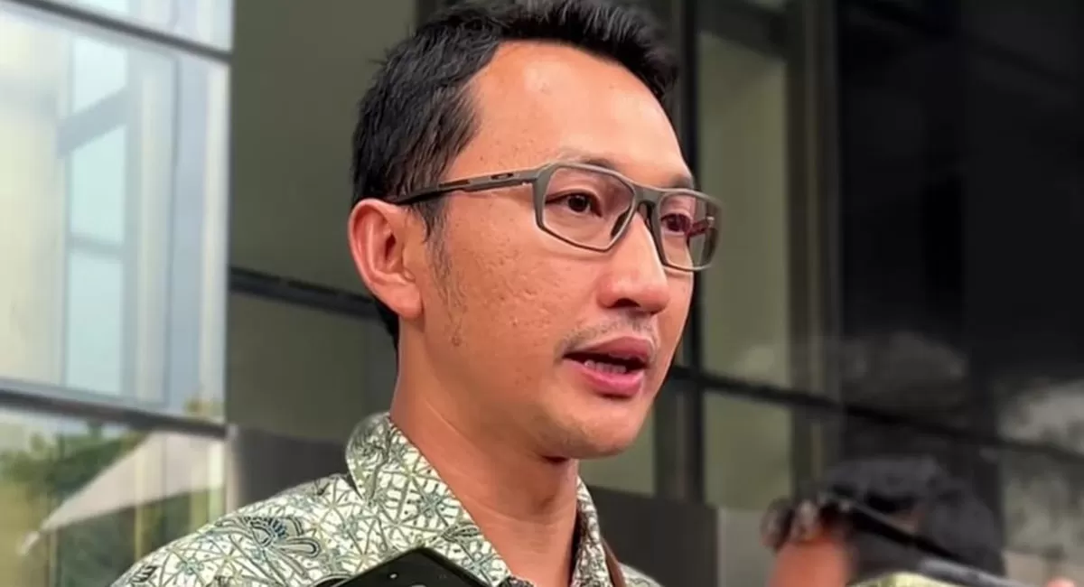 Juru Bicara KPK, Budi Prasetyo mengungkapkan telah ada tersangka yang ditetapkan dalam OTT Bupati Klaten Hamenang Wajar Ismoy.   (Instagram/official.kpk)