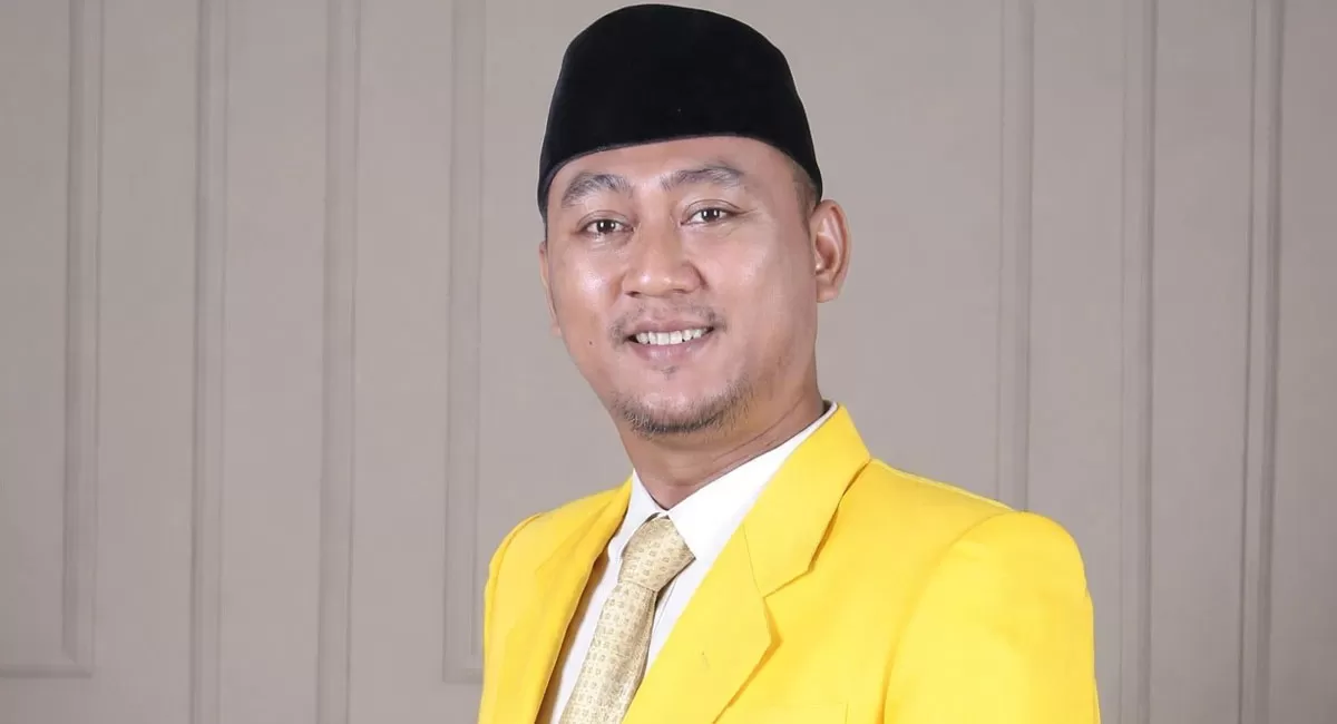 Imam Mudofar, S.Hum., atau akrab disapa Dofar, dipercaya menjabat Sekretaris DPD Partai Golkar Kabupaten Tasikmalaya, mendampingi Moch. Arief Arseha yang terpilih sebagai ketua dalam Musda XI pada 19 September 2026. (Dok. DFK)