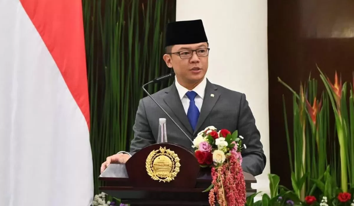 Menko PMK Sugiono menanggapi sorotan Parlemen Malaysia terkait kabut asap karhutla Indonesia. Pemerintah menyebut koordinasi lintas negara terus dilakukan. (Instgaram/sugiono_56)
