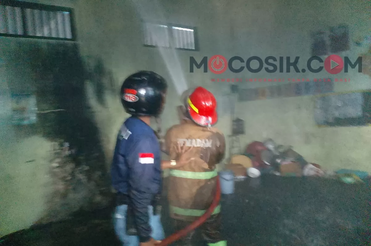 Kebakaran fasilitas umum (fasum) sekolah SD Islam Sabilillah di Desa Cukir, Kecamatan Diwek, Kabupaten Jombang (dok.istimewa)