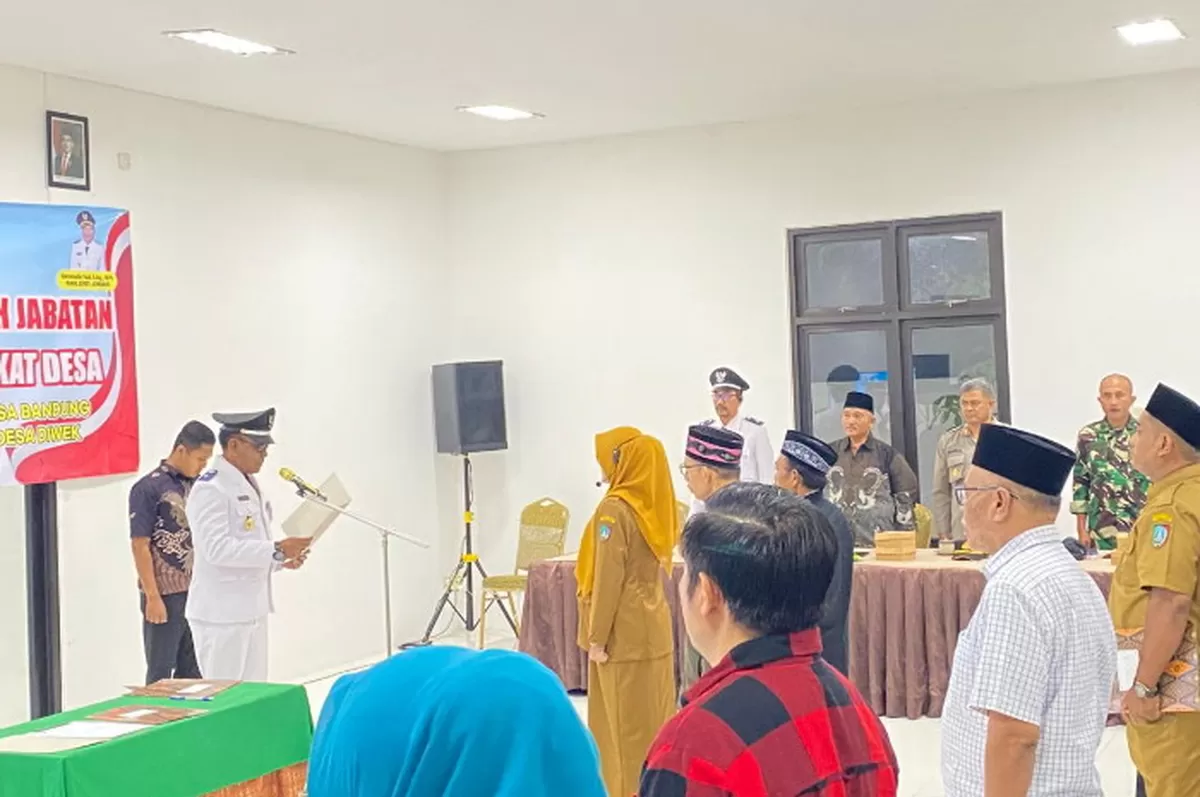 Pemerintah Kecamatan Diwek, Kabupaten Jombang, melaksanakan Pengambilan Sumpah Jabatan dan Pelantikan Perangkat Desa (dok.istimewa)