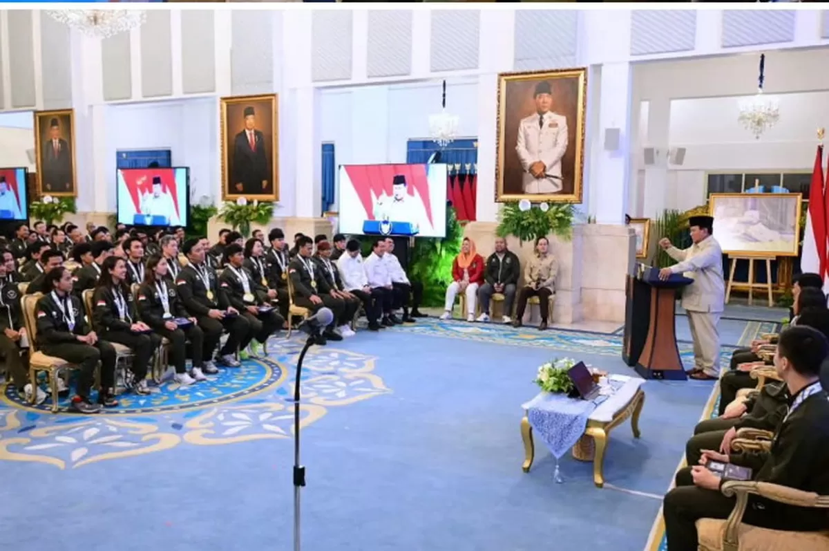 Prabowo Subianto menegaskan penghargaan kepada atlet tidak boleh berhenti pada ucapan terima kasih semata (Facebook @setkab_ri)