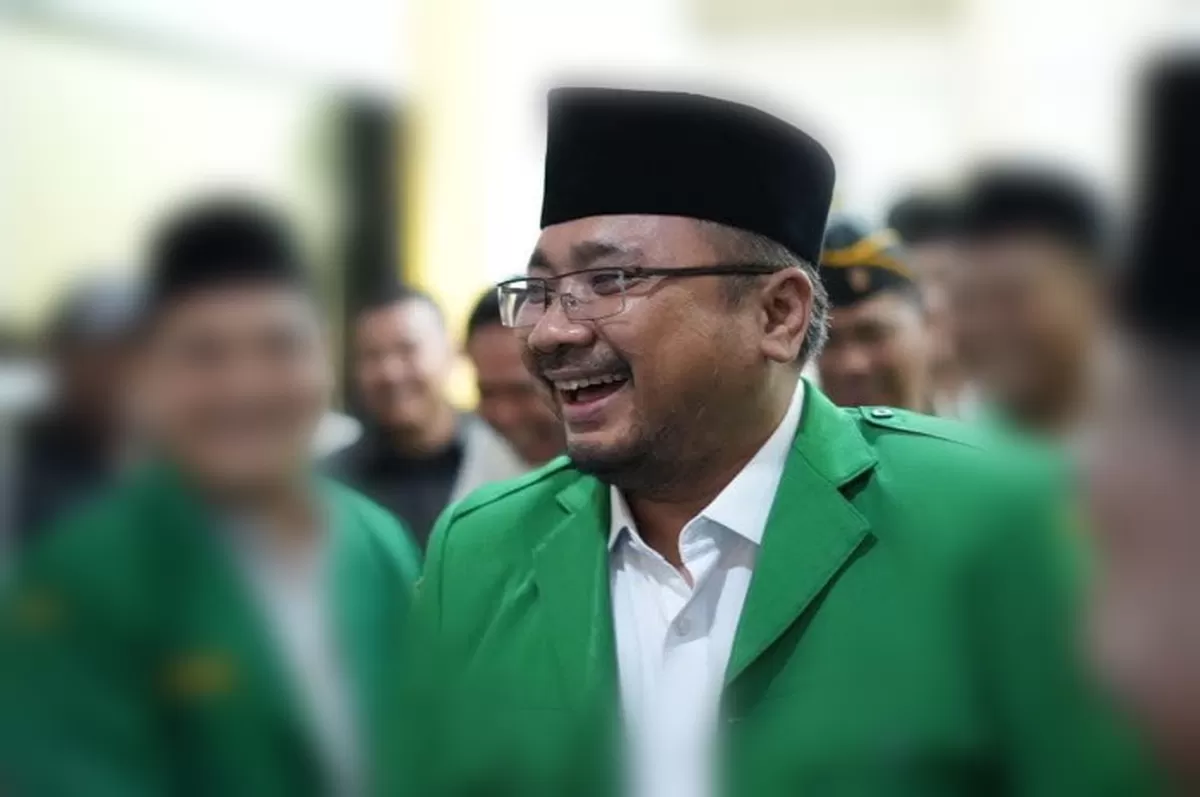 KPK resmi menetapkan Yaqut Cholil Qoumas dan Eks Staff Khusus Ishfah Abidal Aziz (IAA) tersangka kasus dugaan korupsi Kuota Haji (Facebook @Yagut_Cholil_Qoumas)