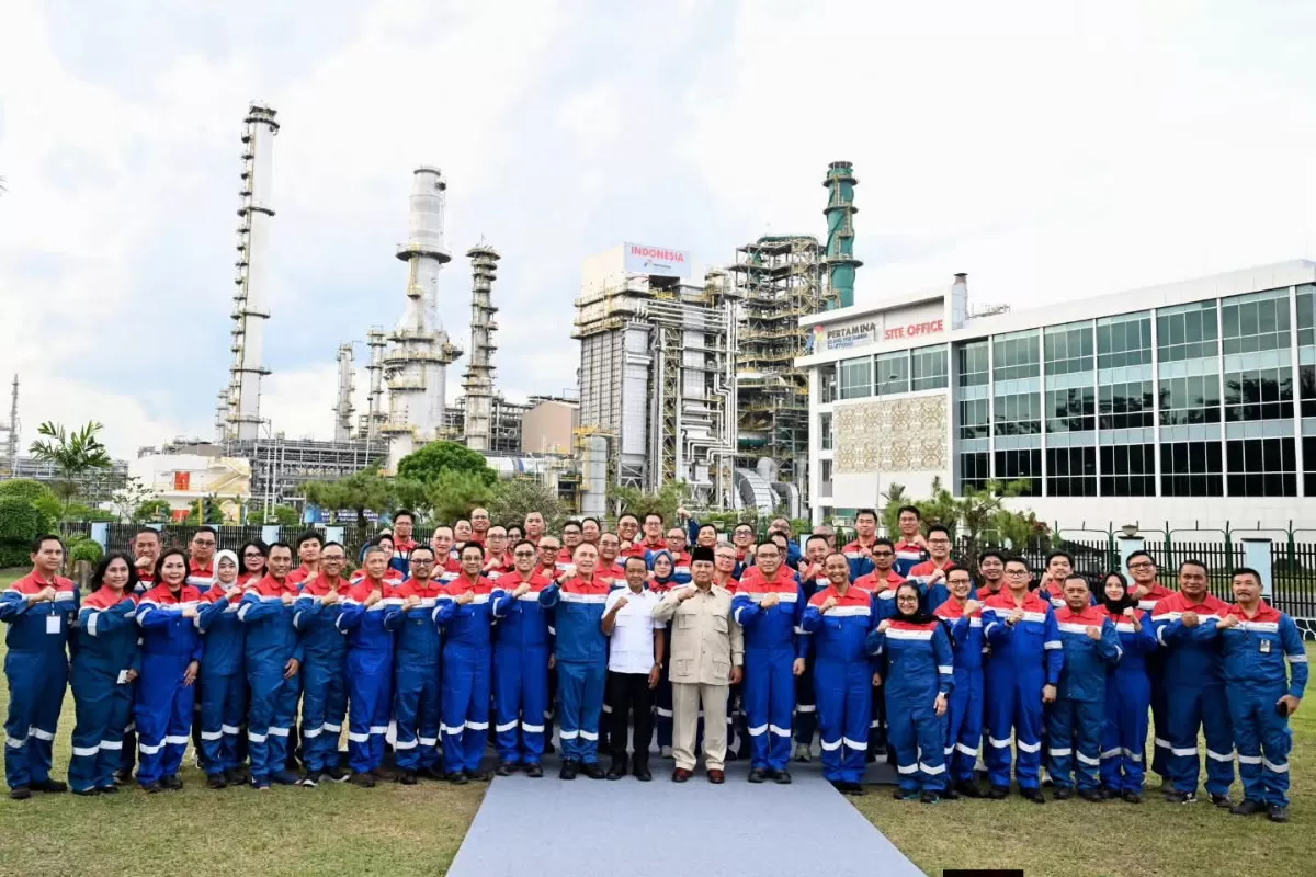 Prabowo Subianto telah meresmikan proyek Fasilitas Terintegrasi Refinery Development Master Plan (RDMP) Pertamina Balikpapan (Facebook @setkab_ri)