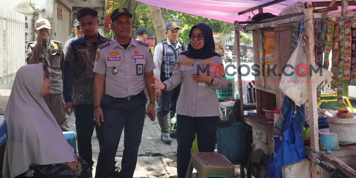Dishub Jombang bersama OPD terkait menggelar operasi gabungan parkir di kawasan tertib lalu lintas demi kelancaran lalu lintas (dok.istimewa)