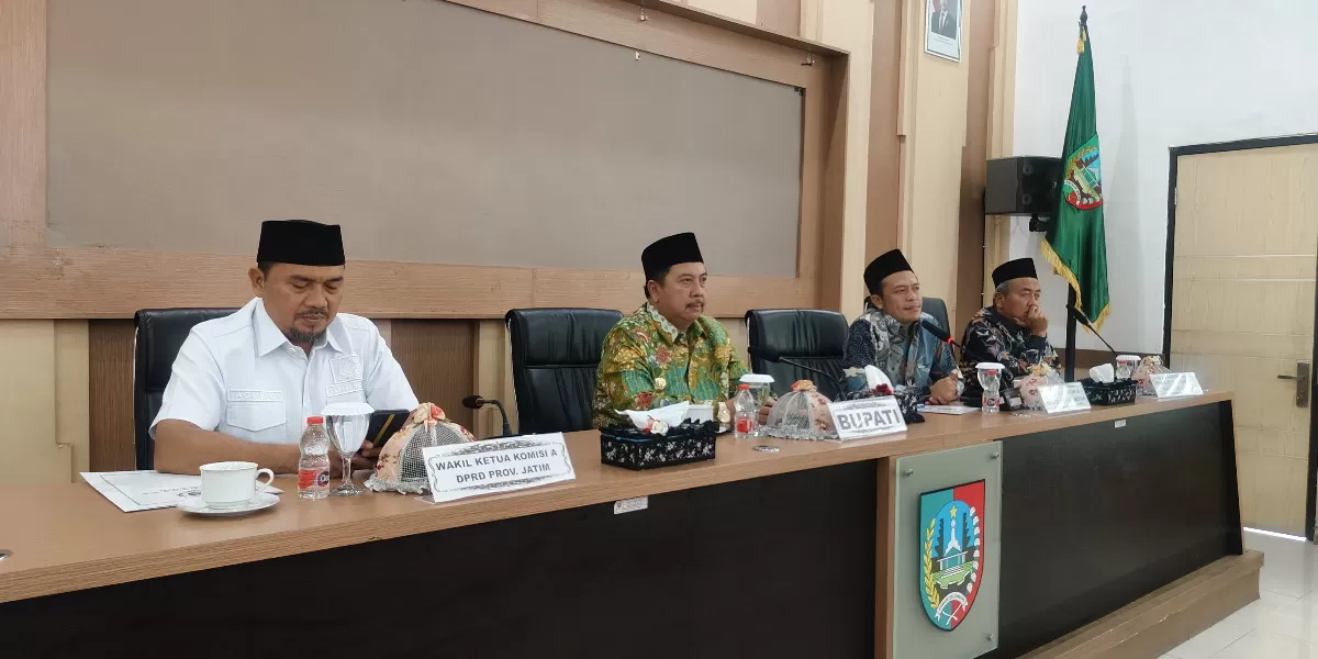 Pemkab Jombang bersama Komisi A DPRD Jatim mempercepat pembentukan BNNK guna mendukung Asta Cita Presiden pemberantasan narkotika (jombangkab.go.id)