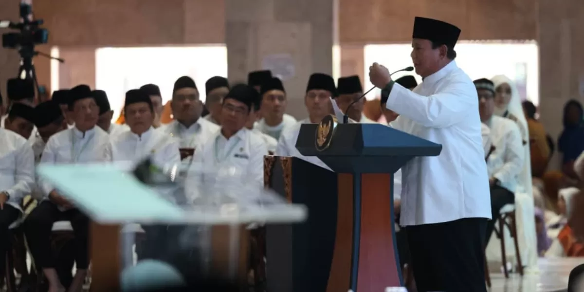 Prabowo saat menghadiri acara Bersatu dalam Munajat untuk Keselamatan Bangsa dan pengukuhan Majelis Ulama Indonesia (MUI) di Masjid Istiqlal, Jakarta (Promedia Teknologi Indonesia)