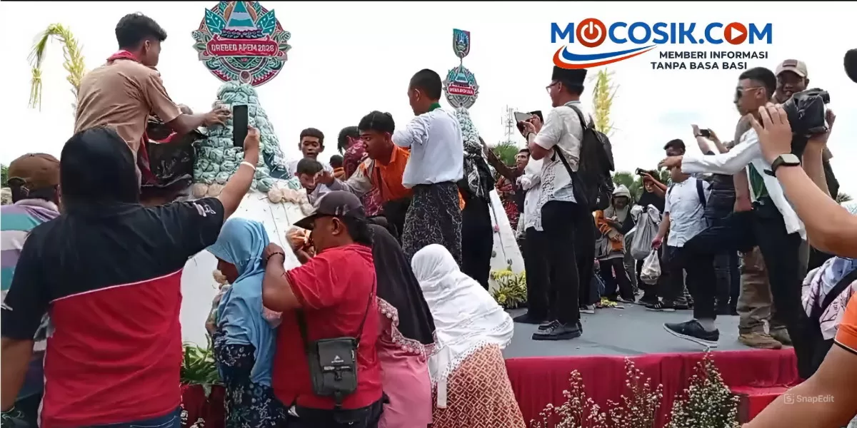 Tradisi Grebeg Apem (Megengan) dalam rangka Tarhib Ramadhan 1447 H/2026 M, berlangsung meriah di Alun-alun Kabupaten Jombang (Rudiyanto)