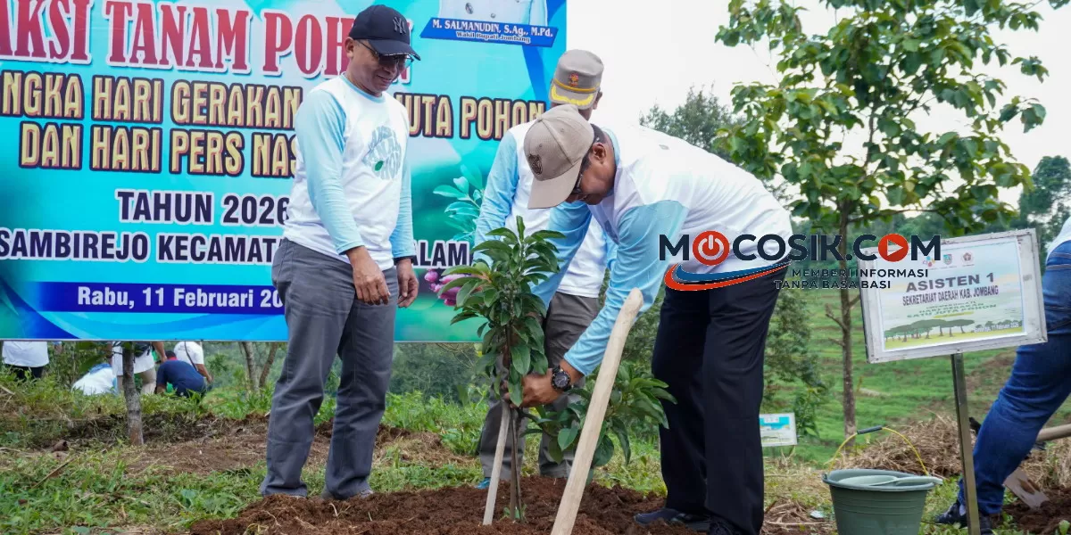 DLH Jombang bersama PT Cheil Jedang Indonesia menggelar aksi tanam 1.607 bibit pohon di Desa Sambirejo, Wonosalam (dok.istimewa)