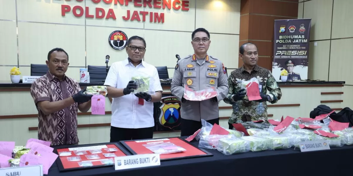 Polda Jawa Timur mengungkap dua kasus peredaran sabu pada Februari 2026 dengan total barang bukti hampir 33 kilogram (Humas Polda Jatim)