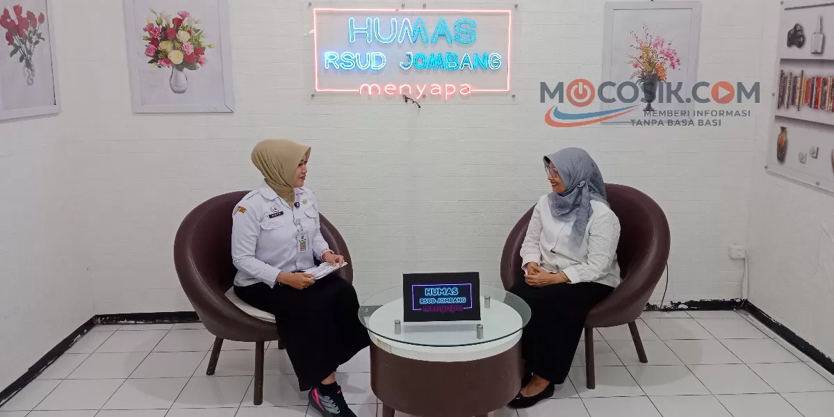 RSUD Jombang melalui program &ldquo;RSUD Jombang Menyapa&rdquo; mengedukasi masyarakat tentang pentingnya medical check up untuk deteksi dini penyakit (Rudiyanto)