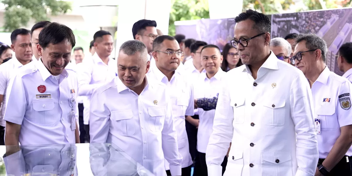 Hashim dalam acara Pencanangan Pembangunan Hunian dalam Rangka Mendukung Program 3 Juta Rumah di Stasiun Manggarai, Jakarta (Promedia Teknologi Indonesia)