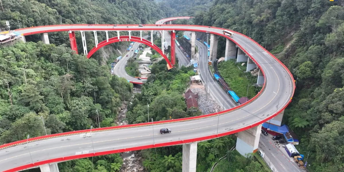 Pemerintah membuka jalur Lembah Anai dan Sitinjau Lauik 24 jam selama mudik Lebaran 2026 (Promedia Teknologi Indonesia)