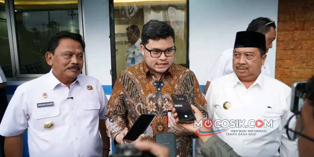 Tiga bupati Kediri, Nganjuk, dan Jombang bertemu di Simpang Mengkreng membahas pembangunan flyover Rp700 miliar guna mengatasi kemacetan (dok.istimewa)