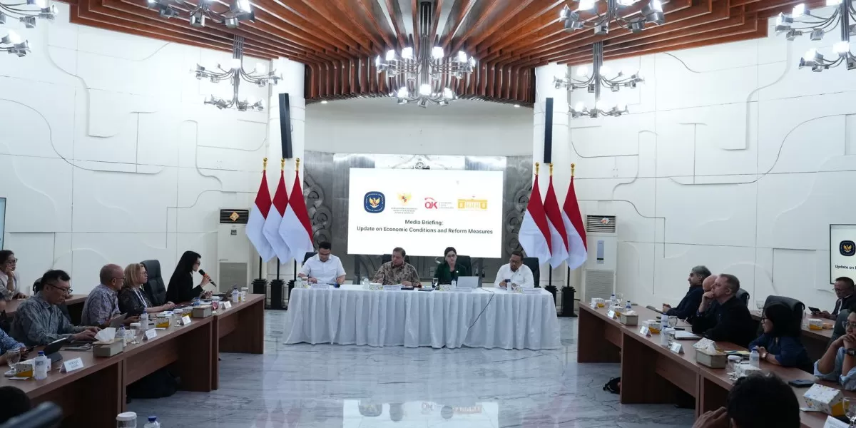 OJK mengungkap lima reformasi besar pasar modal Indonesia yang telah diterapkan pada 2026 guna meningkatkan transparansi dan kepercayaan investor (Promedia Teknologi Indonesia)