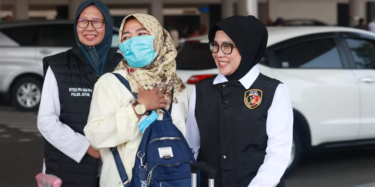 Polda Jatim pulangkan PMI asal Malang korban TPPO dari Arab Saudi (Humas Polda Jatim)