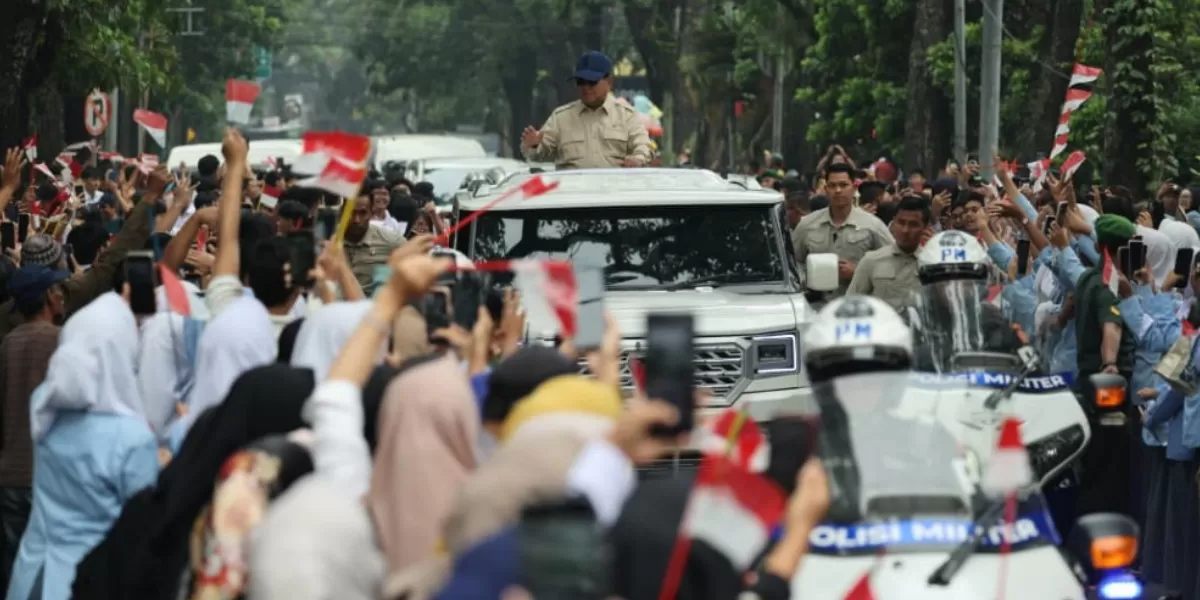 Prabowo disambut antusias warga dan siswa di Bandung (Promedia Teknologi Indonesia)