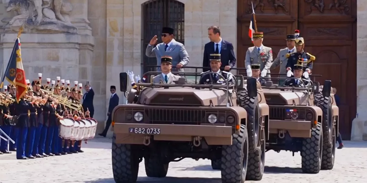 Prabowo Subianto tiba di Les Invalides, Paris Prancis (Promedia Teknologi Indonesia)