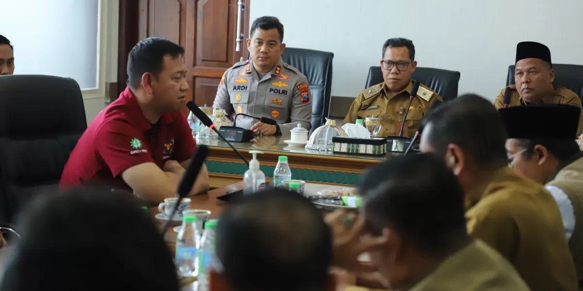 Buruh PT SGS audiensi dengan Pemkab Jombang terkait isu PHK (Kominfo Jombang)