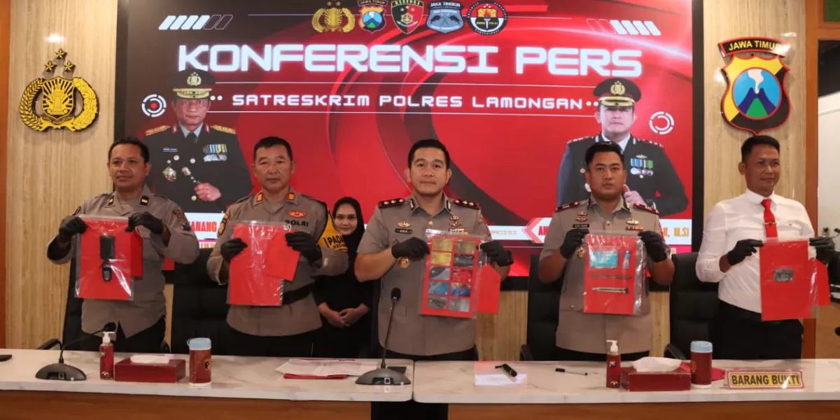 Polres Lamongan menangkap 5 residivis spesialis ganjal ATM lintas daerah (Humas Polres Lamongan)