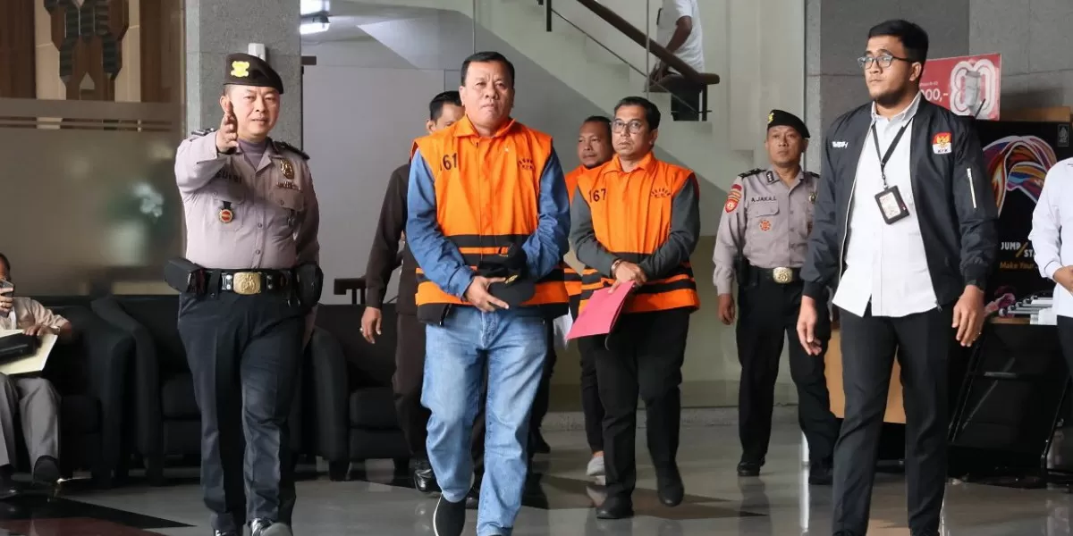 KPK menahan Bupati Kuansing, Sekda, dan Direktur PT MIC dalam kasus dugaan suap jabatan (kpk.go.id)