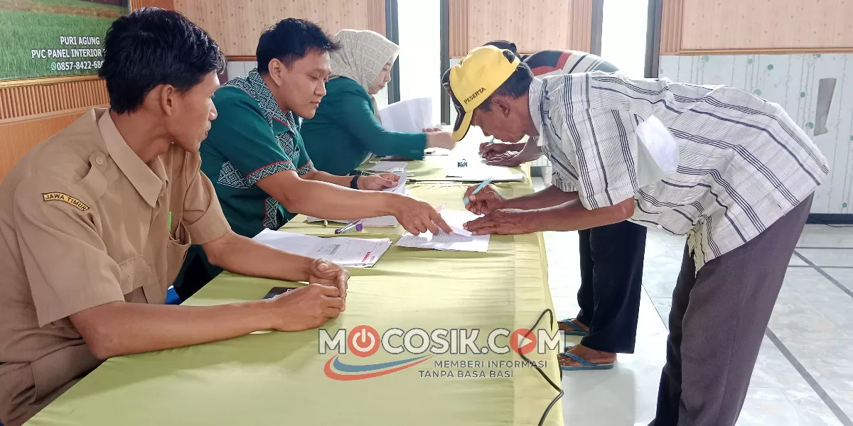 Sebanyak 173 warga di tiga desa Kecamatan Plandaan menerima BLT DBHCHT 2026  (Rudiyanto)