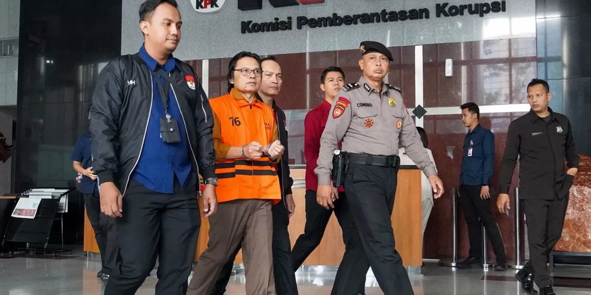 KPK menahan mantan Sekjen MPR RI periode 2016&ndash;2023 terkait dugaan gratifikasi Rp30 miliar dalam pengadaan barang dan jasa (kpk.go.id)