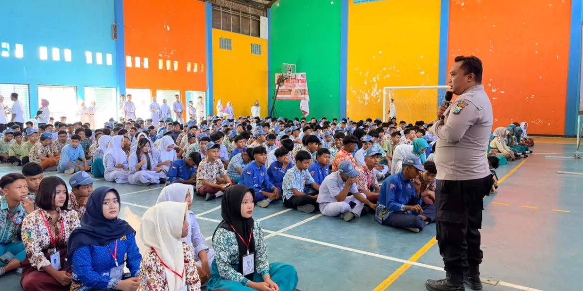 Polres Mojokerto Kota mengedukasi pelajar untuk mencegah peredaran vape yang diduga mengandung narkotika (Humas Polres Mojokerto)