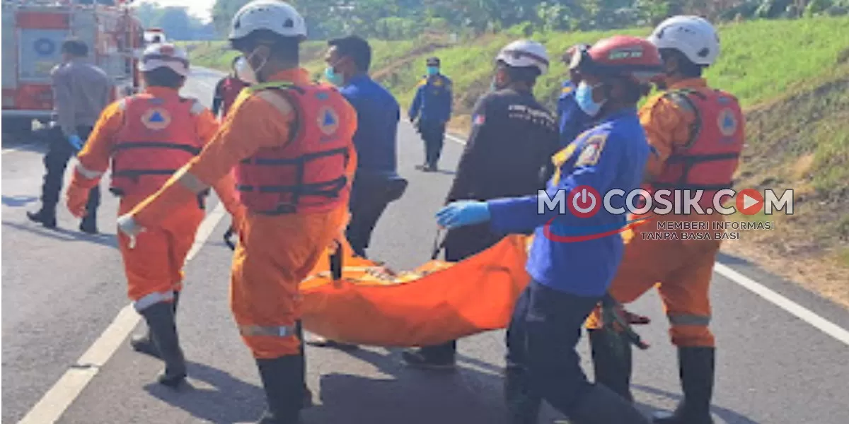Mayat perempuan tanpa identitas ditemukan mengapung di Sungai Brantas, Ploso, Jombang (dok.istimewa)